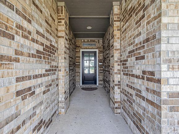 4th image of 15602 Baronial Castle Dr