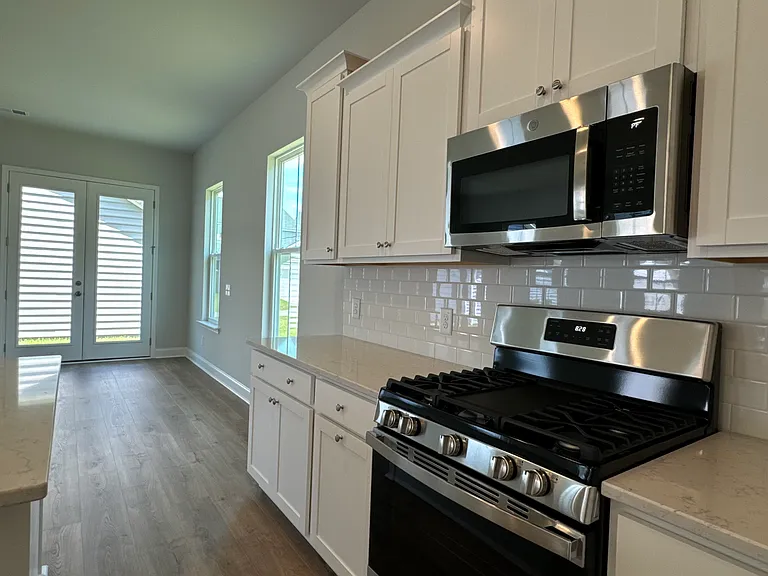 1931 Longhorn Ln — Photo 3