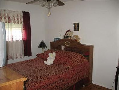 5th image of 25 Dogwood Dr