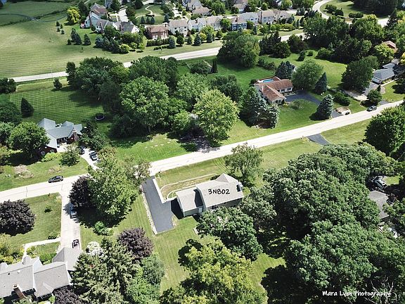 2nd image of 3N802 S Bridle Creek Dr