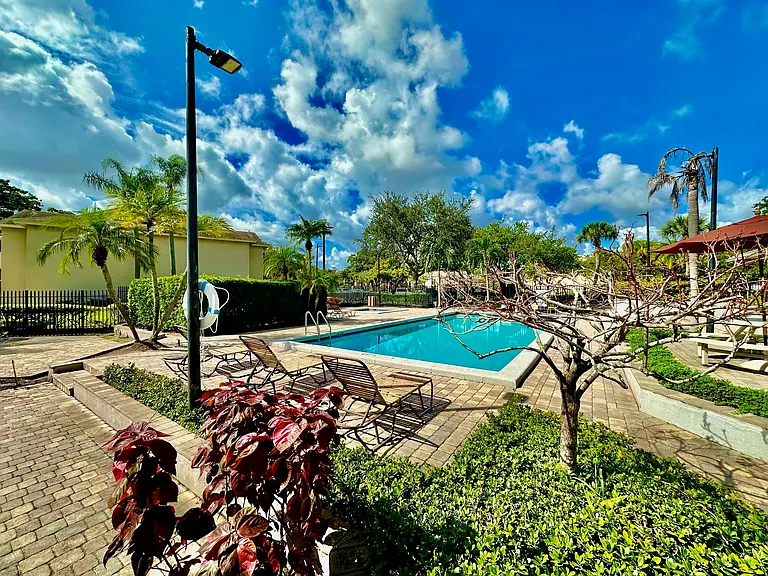 640 Cypress Club Way #G — Photo 15