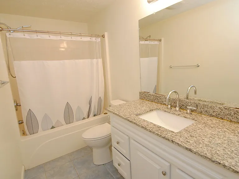 68 Georgetown Dr — Photo 34