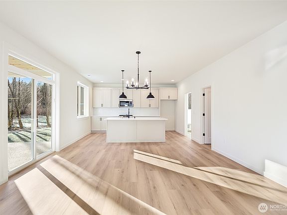 3rd image of 1804 267th Street NW