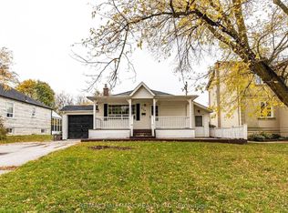 226 Lawrence Ave, Richmond Hill, ON L4C1Z6