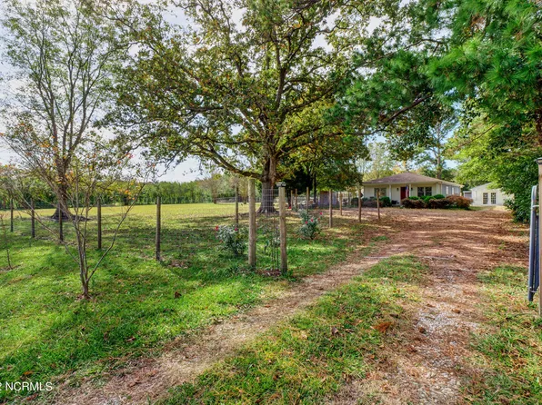 16805 Us Highway 421, Burgaw, NC 28425