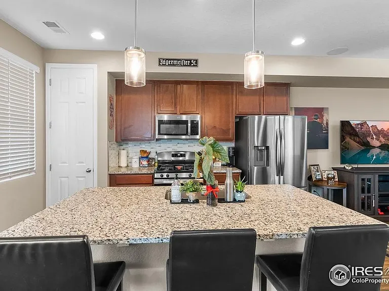 5325 Spalding Pl — Photo 4