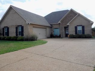 137 Grace Dr, Flowood, MS 39232