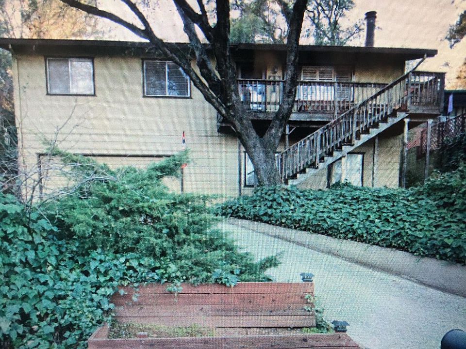 1st image of 740 Landis Cir