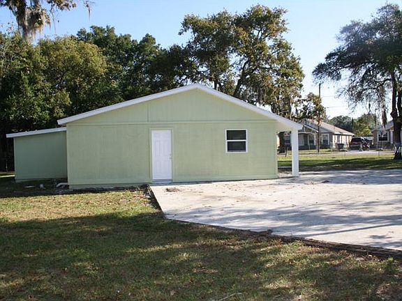4th image of 8402 N 39th St