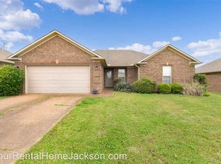 28 Birch Hollow Ln, Jackson, TN 38305