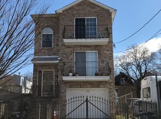 136 S 14th St, Newark, NJ 07107