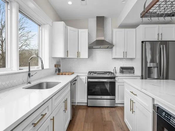 83 Glendower Rd #2, Roslindale, MA 02131