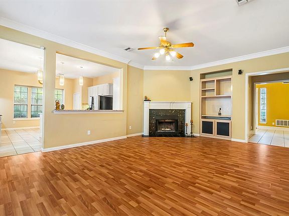 4th image of 8117 Davidson Dr