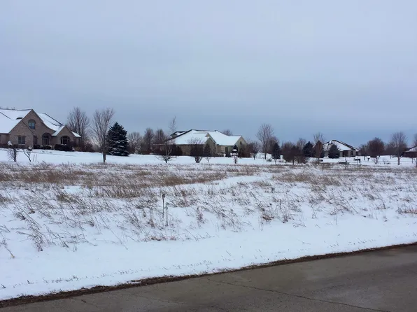 2987 Golden Bear Ct, De Pere, WI 54115