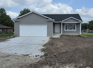 135 Bronco Cir, Utica, NE 68456