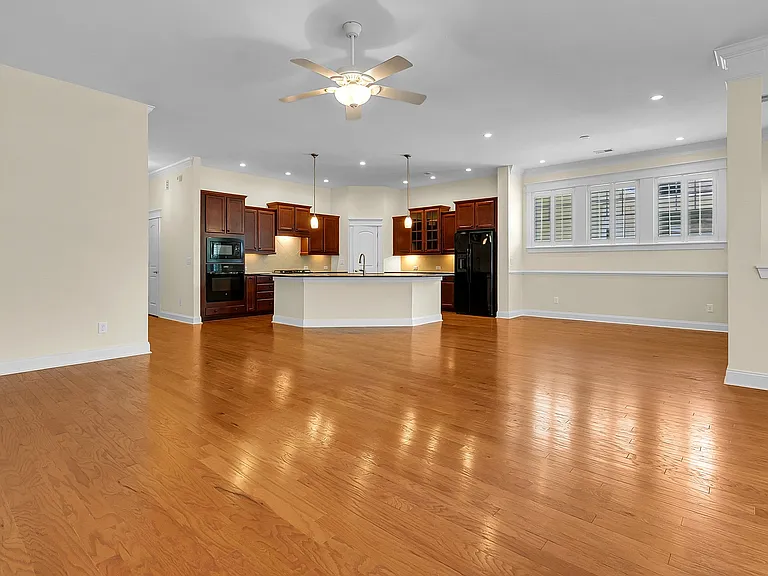 3688 Maidstone Dr — Photo 8