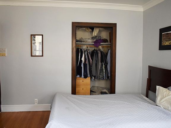 3rd image of 3821-23 N Greenview Ave #3821-2W