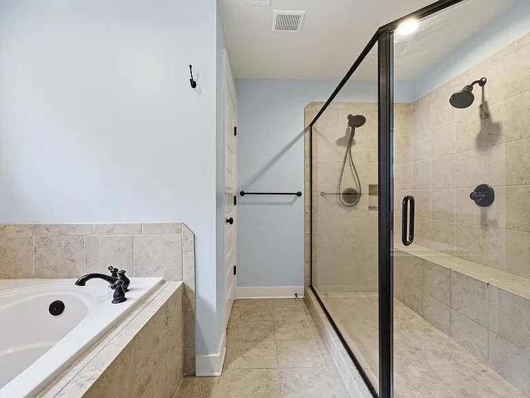 1041 Scenic Blvd — Photo 35