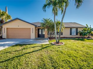 5231 Wisteria Ct, Cape Coral, FL 33904