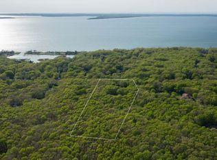 1672 Noyack Rd, Southampton, NY 11968