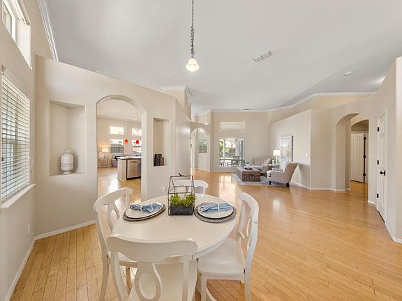 5th image of 2100 Paramont Way