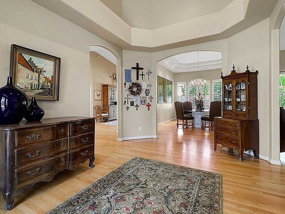 4th image of 9506 N 113th Way