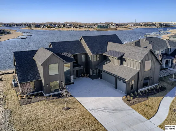 5804 N 292 Circle Valley NE, Valley, NE 68064