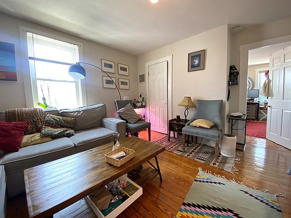4th image of 15 Prescott St #3