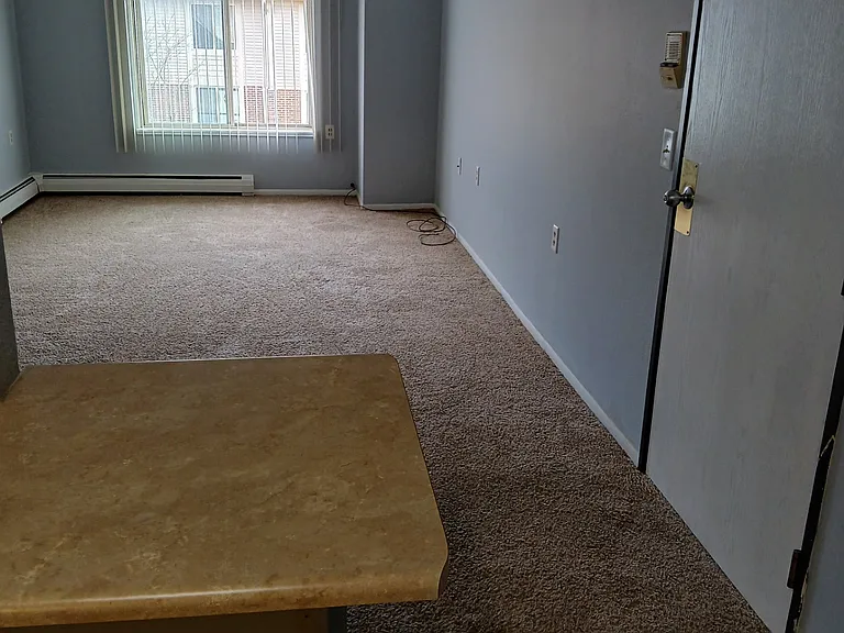 209 2nd St #5 — Photo 9