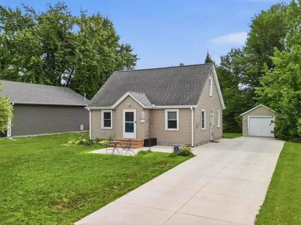 203 Lincoln St SW, Mapleton, MN 56065