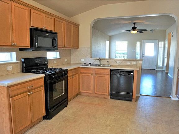 4th image of 101 Yucca House Dr