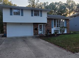 26 Brune Dr, Bedford, OH