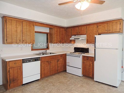 3rd image of 110 Water Gate Dr #A
