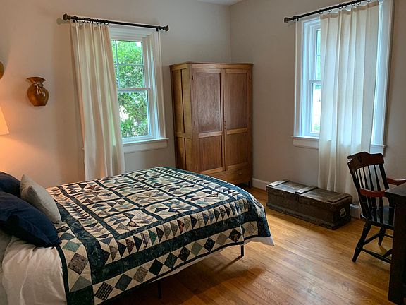 3rd image of 2511 W Linden Ave