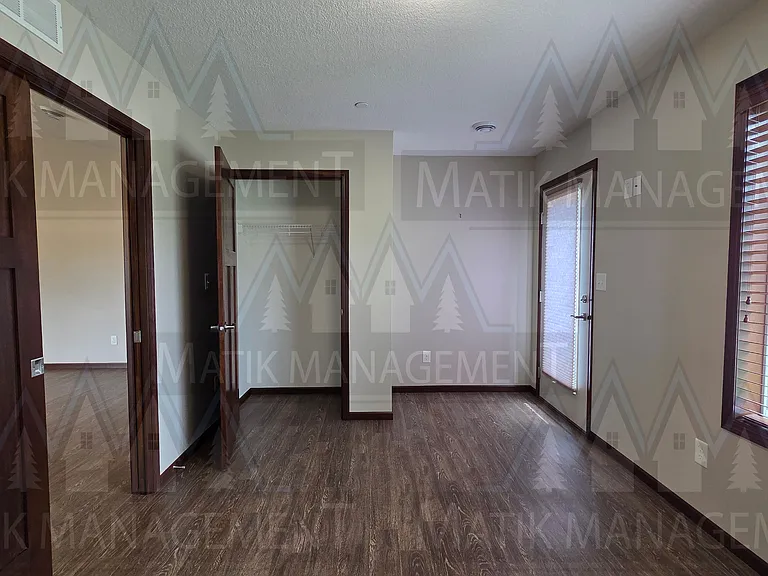 2581 Hawk Ridge Ct SE — Photo 14