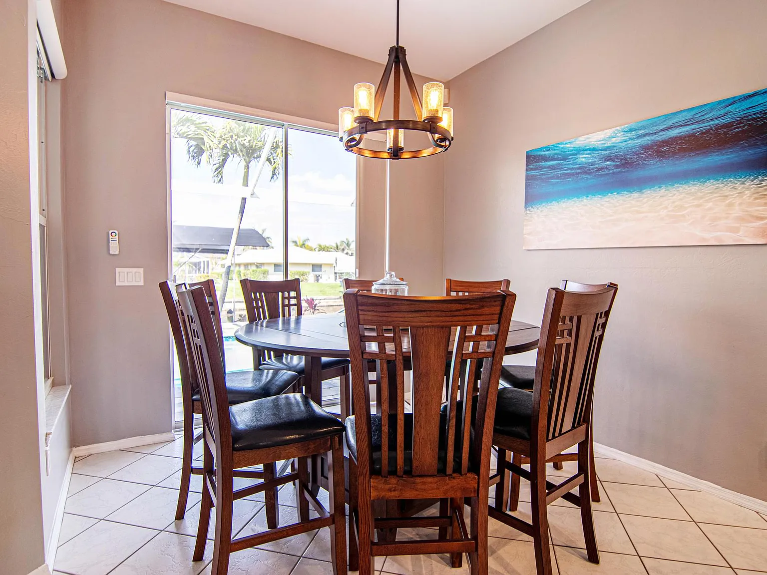 4 bed, 2200 sqft, $3,500 — Photo 4