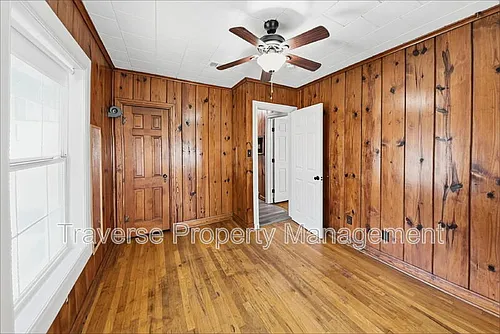 3624 Frazier Ave Photo 1