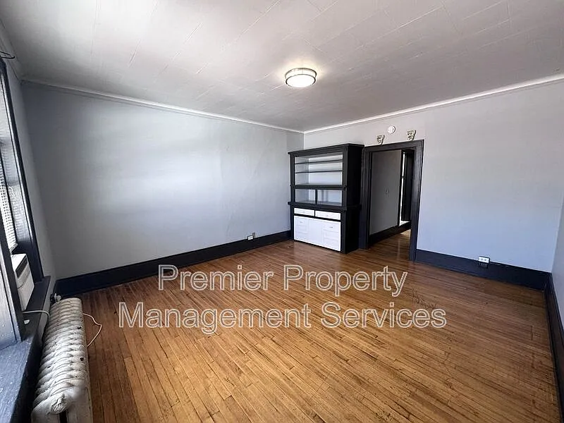 Studio, 1.0 bath, 525 sqft, $795 — Photo 2