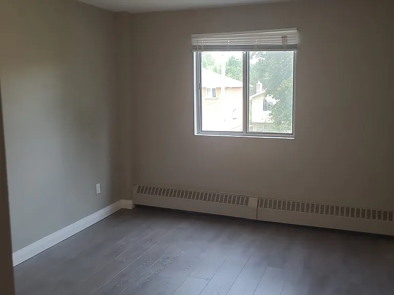 1 Humber Ct — Photo 14