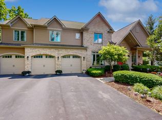 744 Saddle Rdg, Crystal Lake, IL 60012