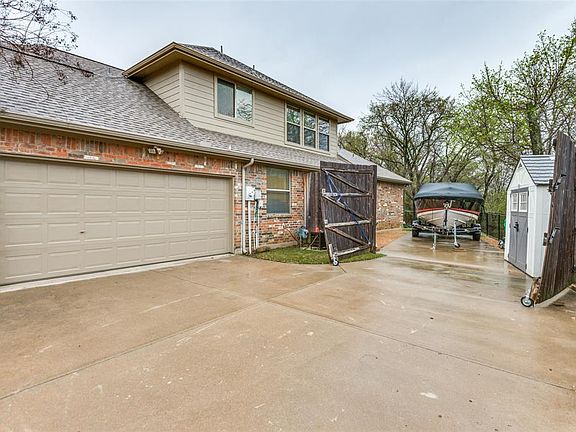 5th image of 301 Eagle Mountain Dr