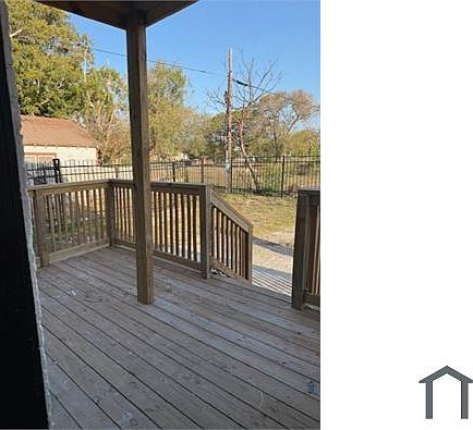 4th image of 1110 Craig St #D