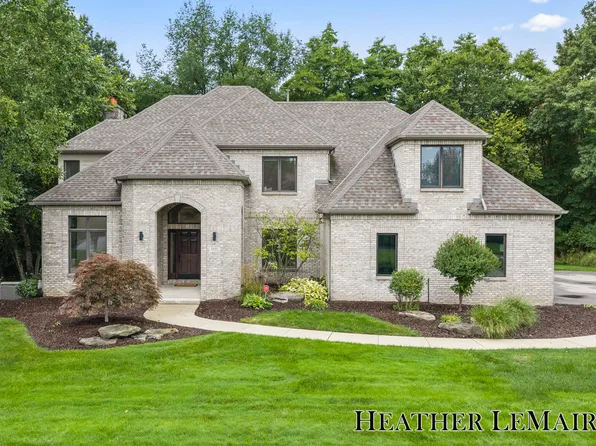 1695 Flowers Mill Dr NE, Grand Rapids, MI 49525