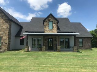 825 Chateau Bnd, Ardmore, OK 73401
