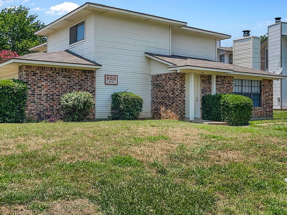 1st image of 600C Starlinda Ct