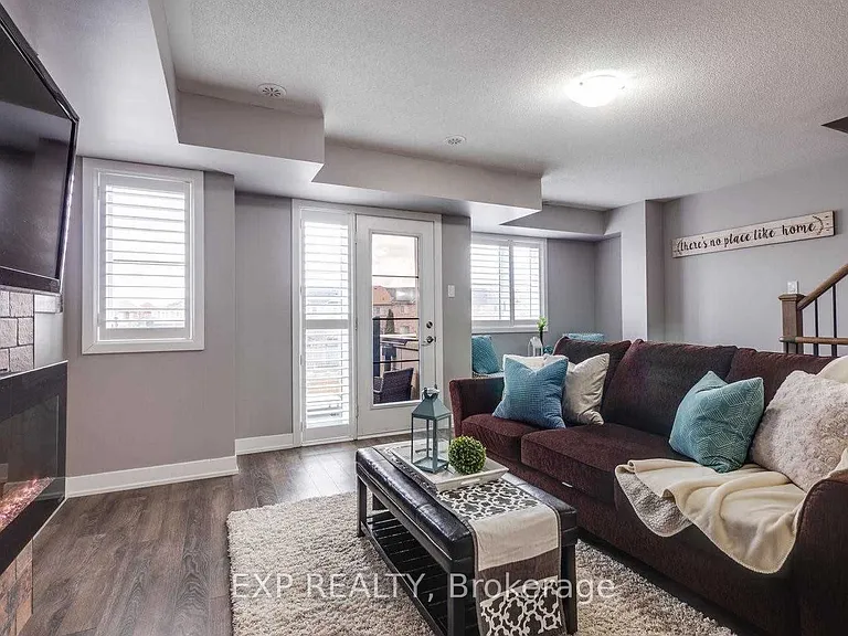 9 Pallock Hill Way — Photo 4