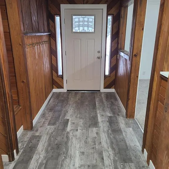 303 E Christina St — Photo 11