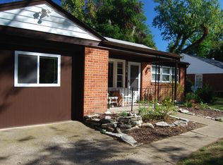 1528 Hillcrest Dr, Manhattan, KS 66502