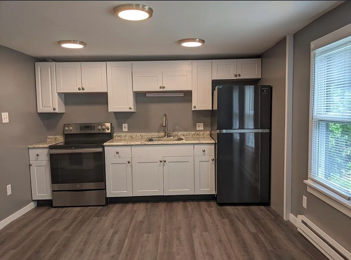 1 bed, 900 sqft, $1,600 — Photo 2