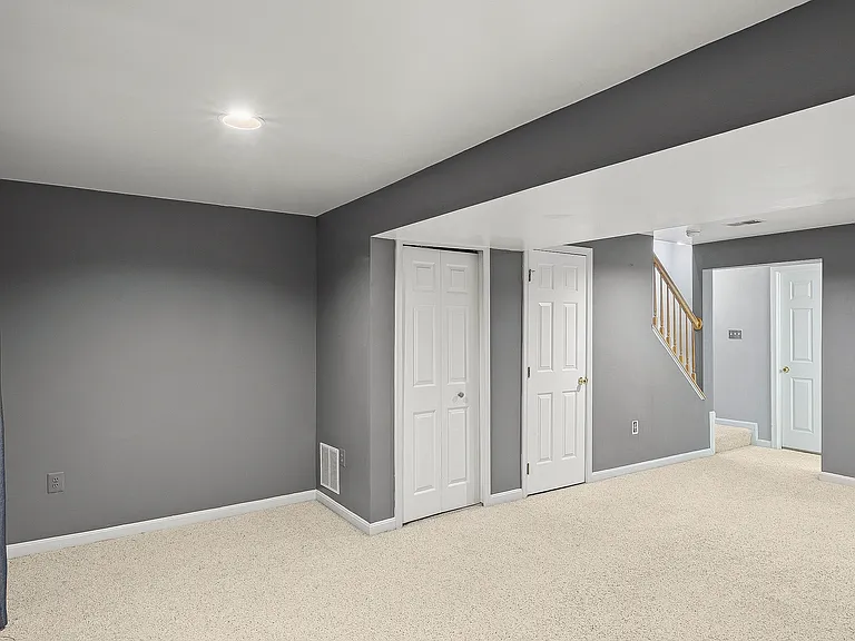 Family Room (alt view)